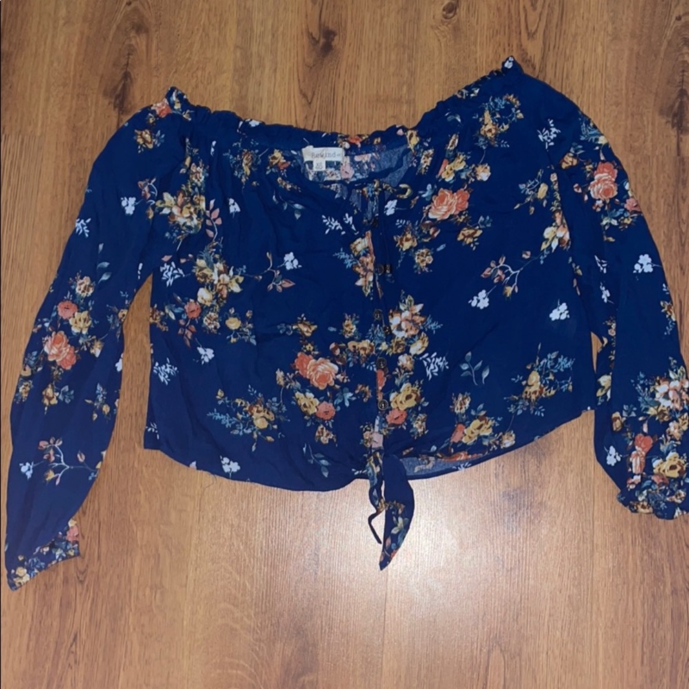 blue long sleeve floral blouse